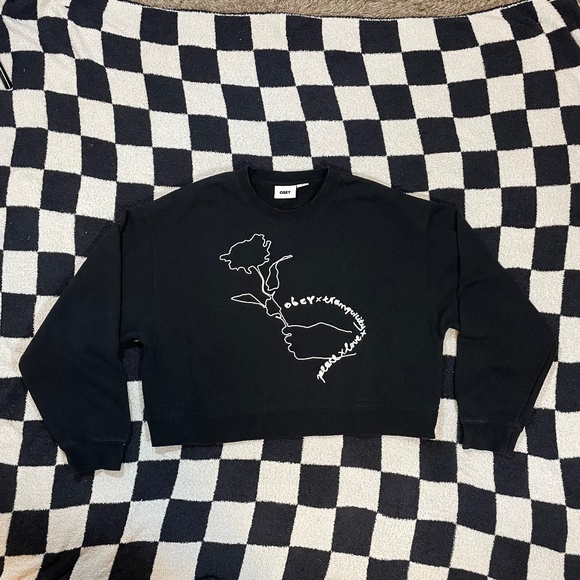 obey aubrey black embroidered crewneck cropped fit size xl - Picture 1 of 4